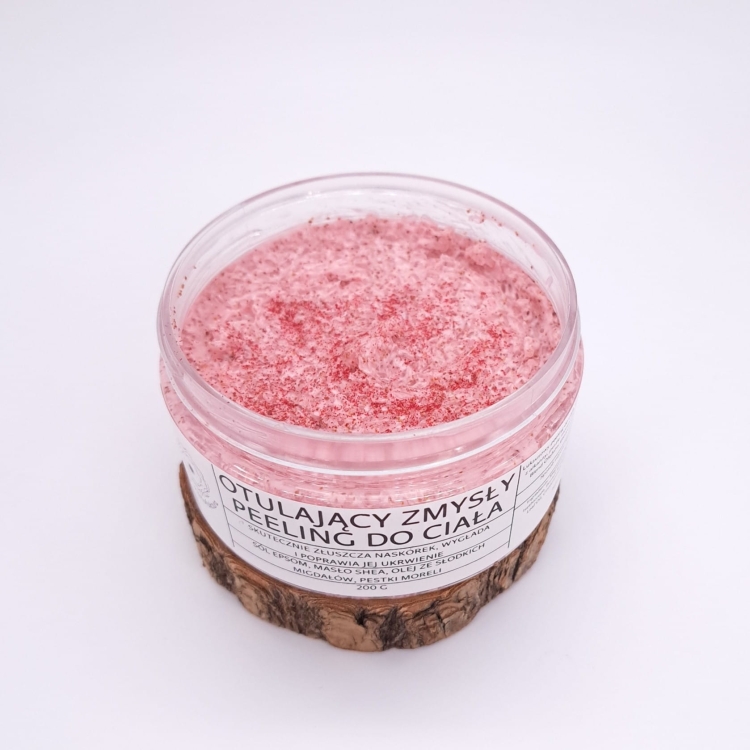Otulający zmysły peeling do ciała
